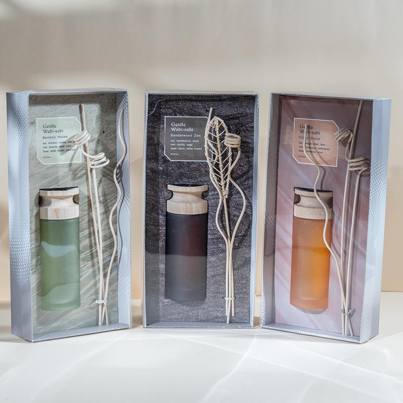 Labu kaca silinder kelas atas reed diffuser premium dengan vendor diffuser aroma tongkat kayu
