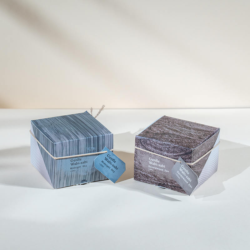 Cangkir lilin kaca bundar dengan garis-garis vertikal lilin beraroma-penjual lilin lilin kedelai ramah lingkungan