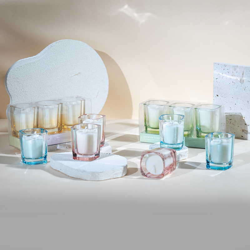 Set lilin persegi 3 buah dengan warna gradien