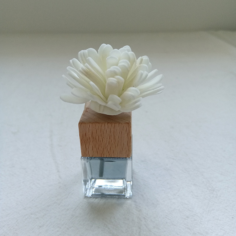 Pengharum Ruangan Gantung Mobil Persegi/Pengharum Mobil/Pengharum Ventilasi Mobil/Parfum Mobil/Klip Ventilasi Mobil Pengharum Ruangan Kuat